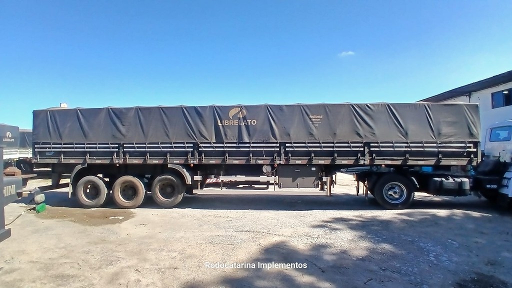 Carreta SEMI-REBOQUE GRANELEIRO Librelato ANO 2019 3 Eixos de Rodocatarina Implementos LTDA na Santa Catarina
