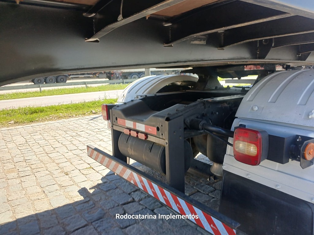 Carreta SEMI-REBOQUE GRANELEIRO Librelato ANO 2020 3 Eixos de Rodocatarina Implementos LTDA na Santa Catarina