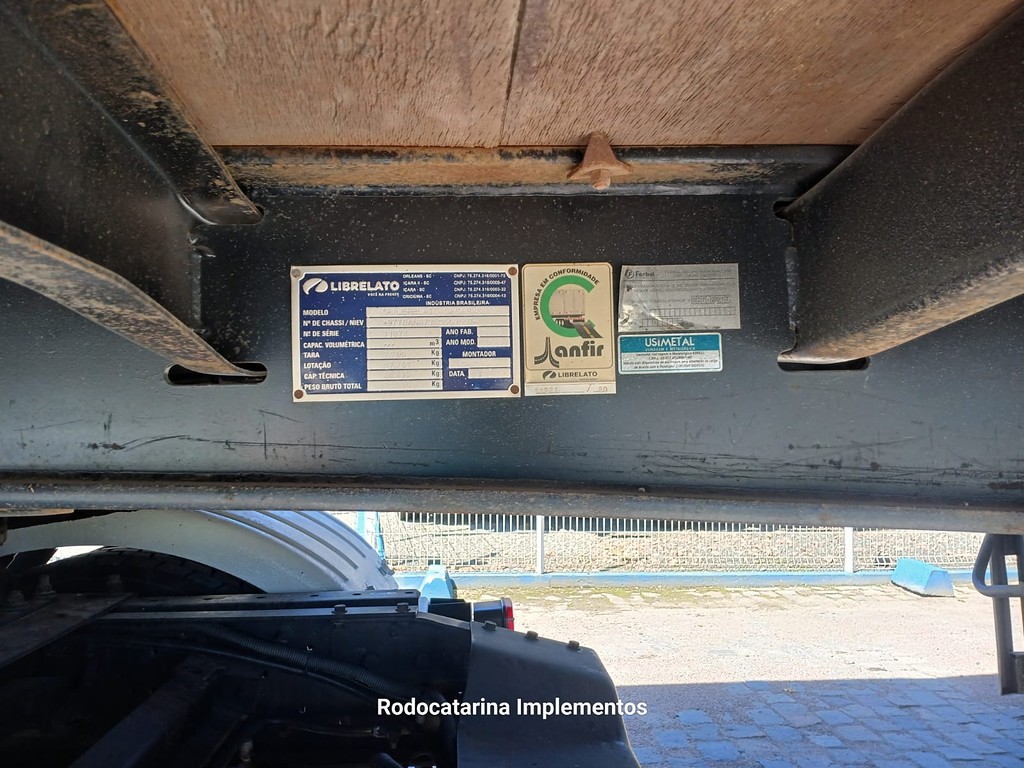Carreta SEMI-REBOQUE GRANELEIRO Librelato ANO 2020 3 Eixos de Rodocatarina Implementos LTDA na Santa Catarina