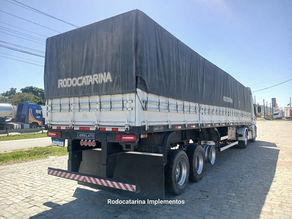 Carreta SEMI-REBOQUE GRANELEIRO Librelato ANO 2020 3 Eixos de Rodocatarina Implementos LTDA na Santa Catarina