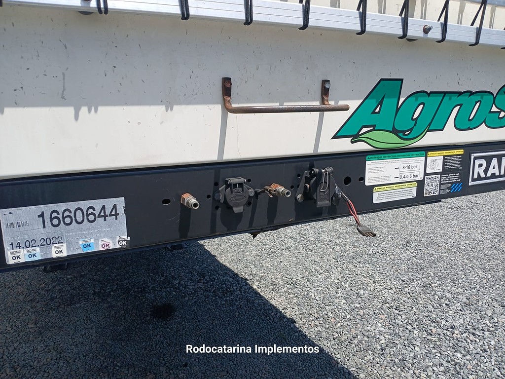 Carreta SEMI-REBOQUE GRANELEIRO Randon ANO 2023 3 Eixos de Rodocatarina Implementos LTDA na Santa Catarina