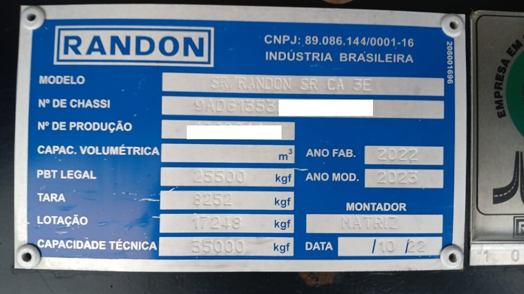 Carreta SEMI-REBOQUE GRANELEIRO Randon ANO 2023 3 Eixos de Rodocatarina Implementos LTDA na Santa Catarina