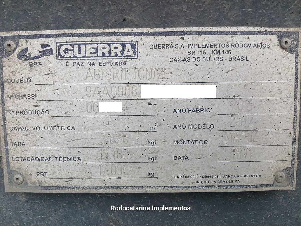 Carreta SEMI-REBOQUE PORTA-CONTAINER Guerra ANO 2012 2 Eixos de Rodocatarina Implementos LTDA na Santa Catarina