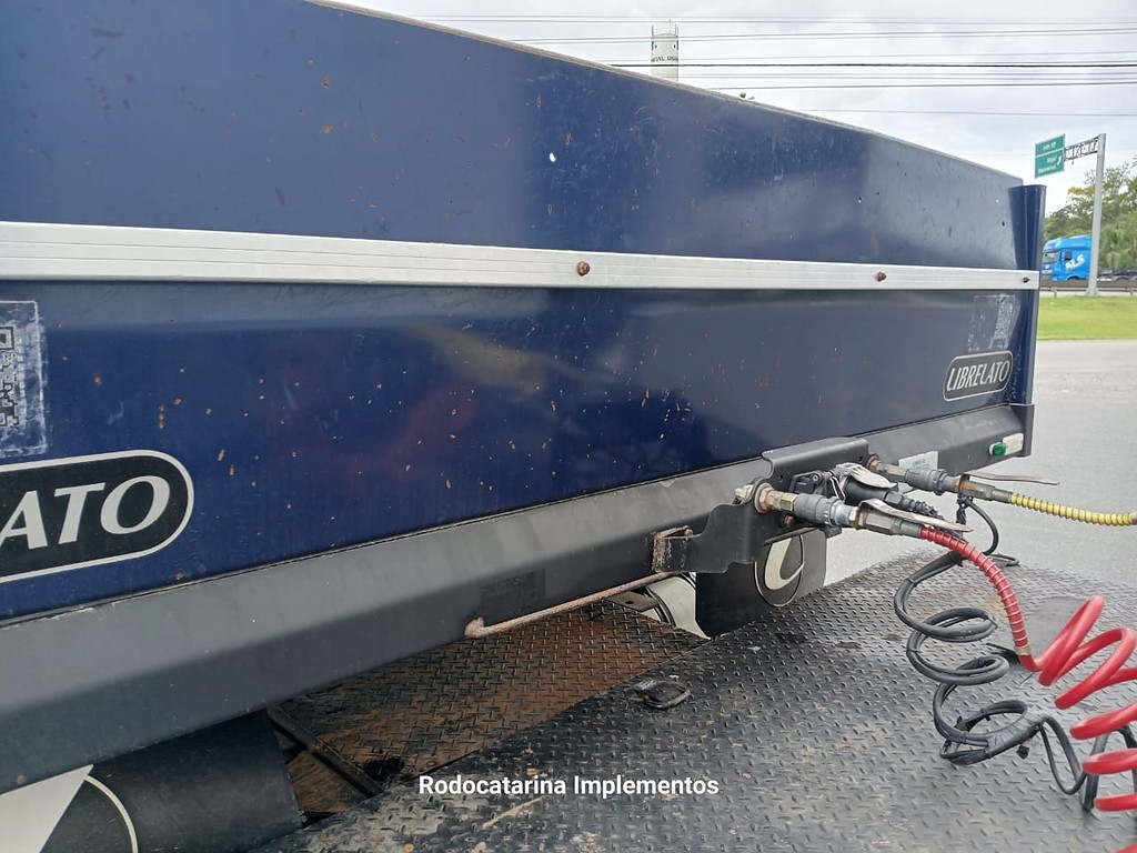 Carreta SEMI-REBOQUE CARGA SECA Librelato ANO 2014 1 Eixo de Rodocatarina Implementos LTDA na Santa Catarina