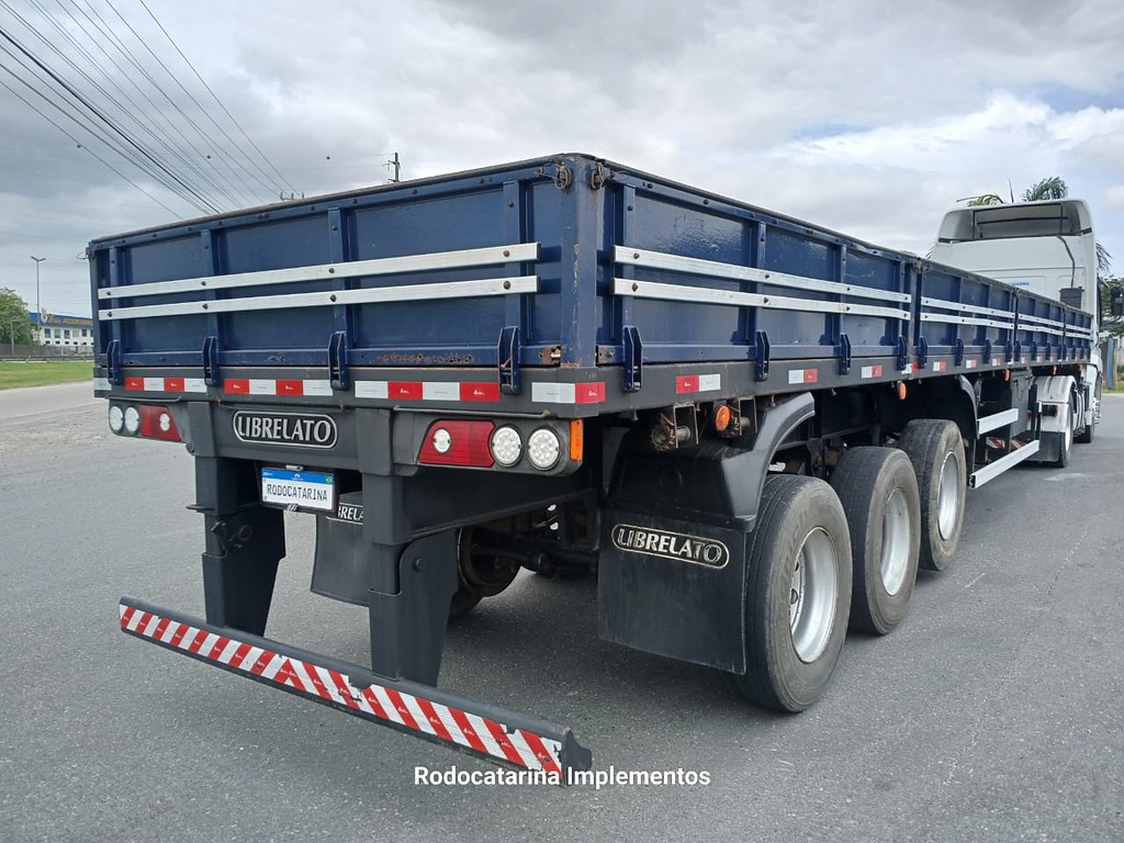 Carreta SEMI-REBOQUE CARGA SECA Librelato ANO 2014 1 Eixo de Rodocatarina Implementos LTDA na Santa Catarina