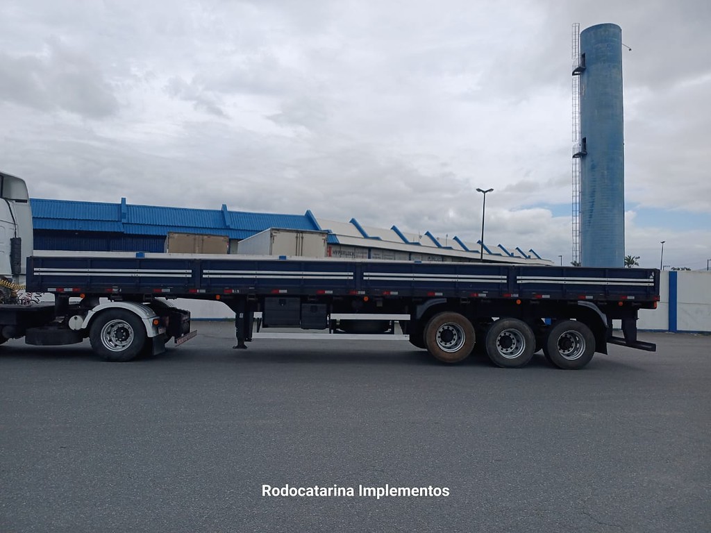Carreta SEMI-REBOQUE CARGA SECA Librelato ANO 2014 1 Eixo de Rodocatarina Implementos LTDA na Santa Catarina