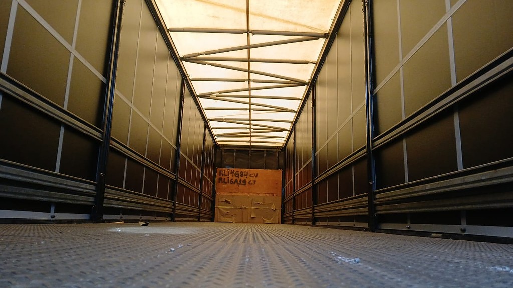 Carreta SEMI-REBOQUE BAU SIDER Librelato ANO 2022 1 Eixo de Rodocatarina Implementos LTDA na Santa Catarina