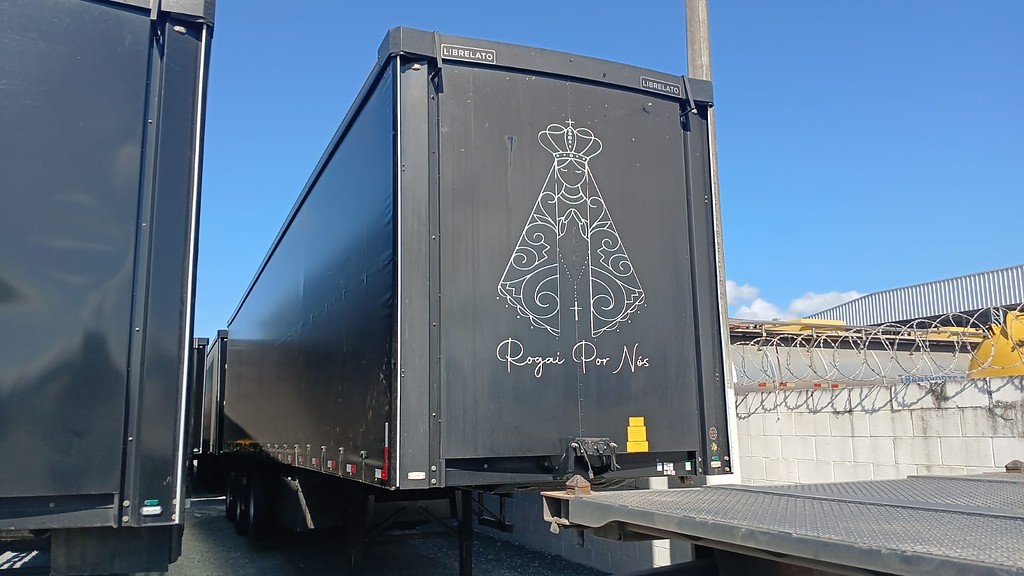 Carreta SEMI-REBOQUE BAU SIDER Librelato ANO 2022 1 Eixo de Rodocatarina Implementos LTDA na Santa Catarina