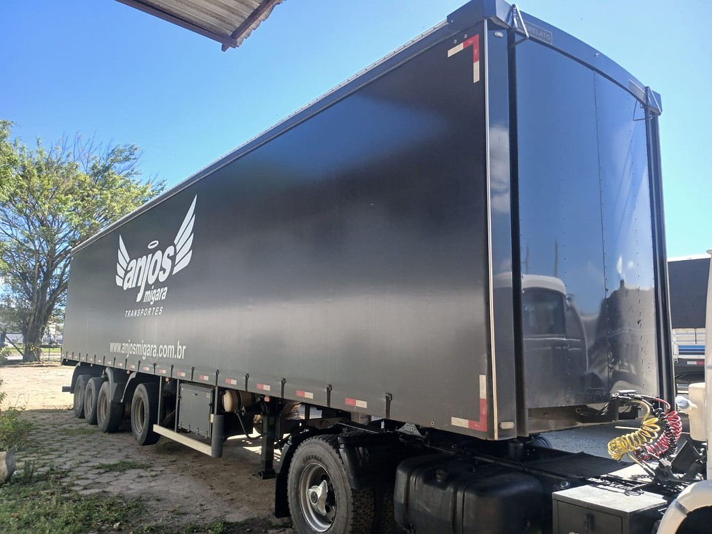 Carreta SEMI-REBOQUE BAU SIDER Librelato ANO 2023 4 Eixos de Rodocatarina Implementos LTDA na Santa Catarina