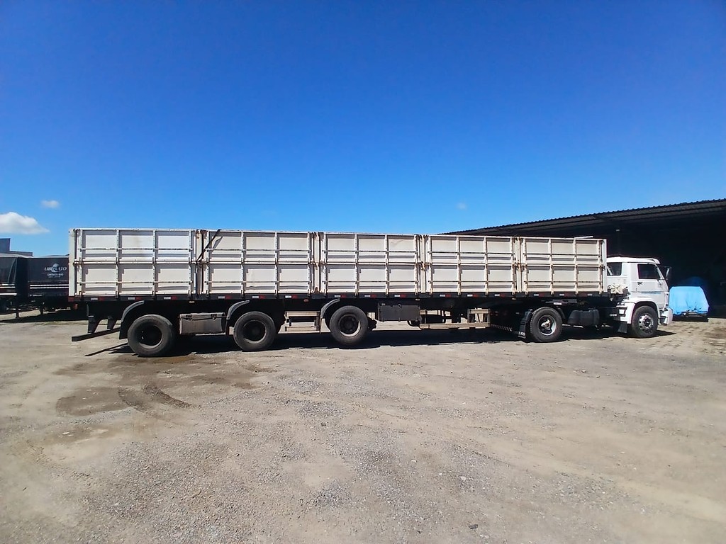 Carreta SEMI-REBOQUE GRANELEIRO Facchini ANO 2022 1+1+1 Vanderleia de Rodocatarina Implementos LTDA na Santa Catarina