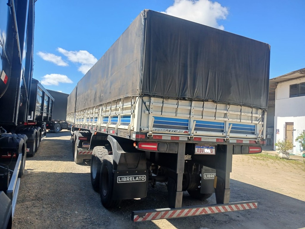 Carreta BITREM GRANELEIRO Librelato ANO 2021 4 Eixos de Rodocatarina Implementos LTDA na Santa Catarina