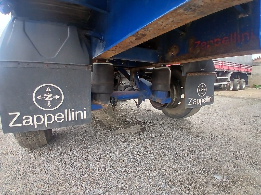 Carreta SEMI-REBOQUE CARGA SECA Randon ANO 2008 1+1+1 Vanderleia de Rodocatarina Implementos LTDA na Santa Catarina