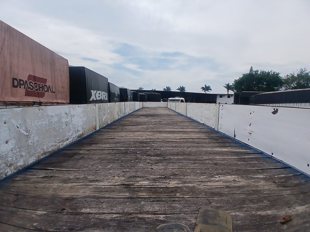 Carreta SEMI-REBOQUE CARGA SECA Randon ANO 2008 1+1+1 Vanderleia de Rodocatarina Implementos LTDA na Santa Catarina