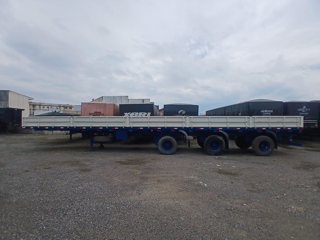 Carreta SEMI-REBOQUE CARGA SECA Randon ANO 2008 1+1+1 Vanderleia de Rodocatarina Implementos LTDA na Santa Catarina