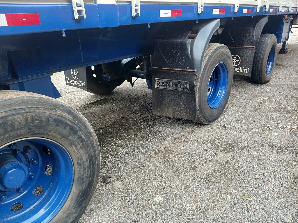 Carreta SEMI-REBOQUE CARGA SECA Randon ANO 2008 1+1+1 Vanderleia de Rodocatarina Implementos LTDA na Santa Catarina