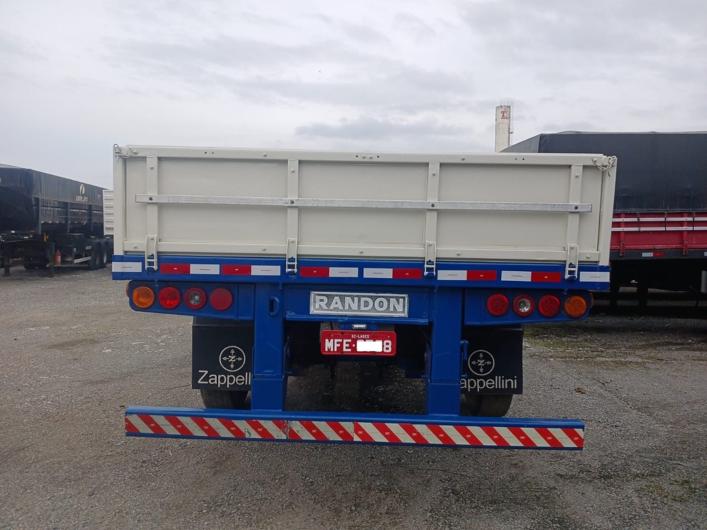 Carreta SEMI-REBOQUE CARGA SECA Randon ANO 2008 1+1+1 Vanderleia de Rodocatarina Implementos LTDA na Santa Catarina