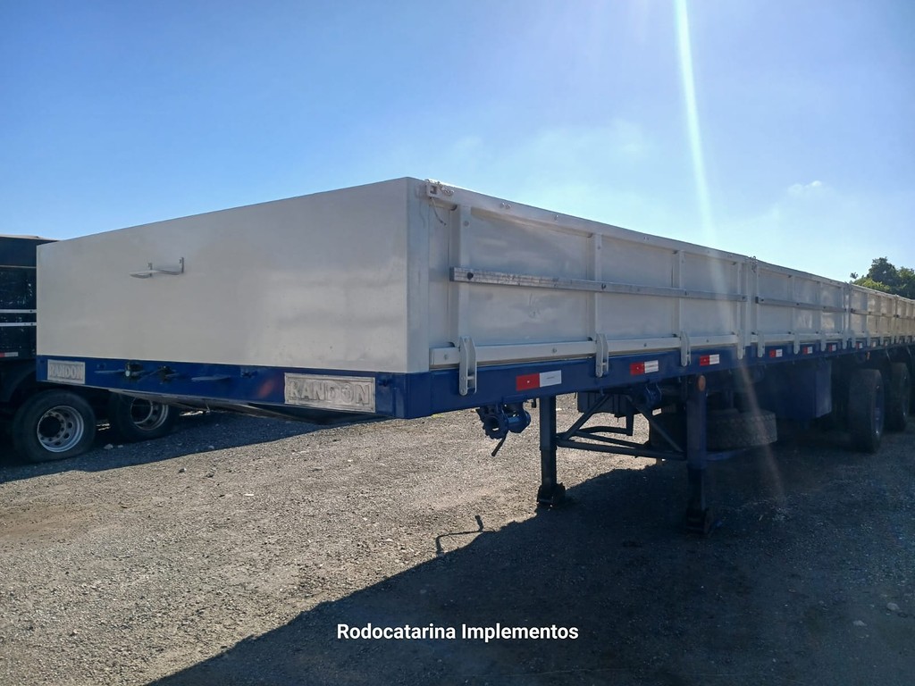 Carreta SEMI-REBOQUE CARGA SECA Randon ANO 2008 1+1+1 Vanderleia de Rodocatarina Implementos LTDA na Santa Catarina