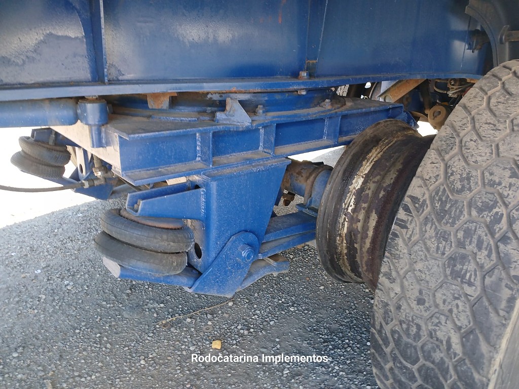 Carreta SEMI-REBOQUE CARGA SECA Randon ANO 2008 1+1+1 Vanderleia de Rodocatarina Implementos LTDA na Santa Catarina