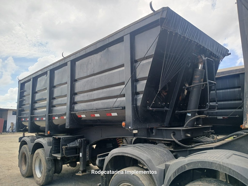 Carreta BITREM BASCULANTE Librelato ANO 2021 4 Eixos de Rodocatarina Implementos LTDA na Santa Catarina