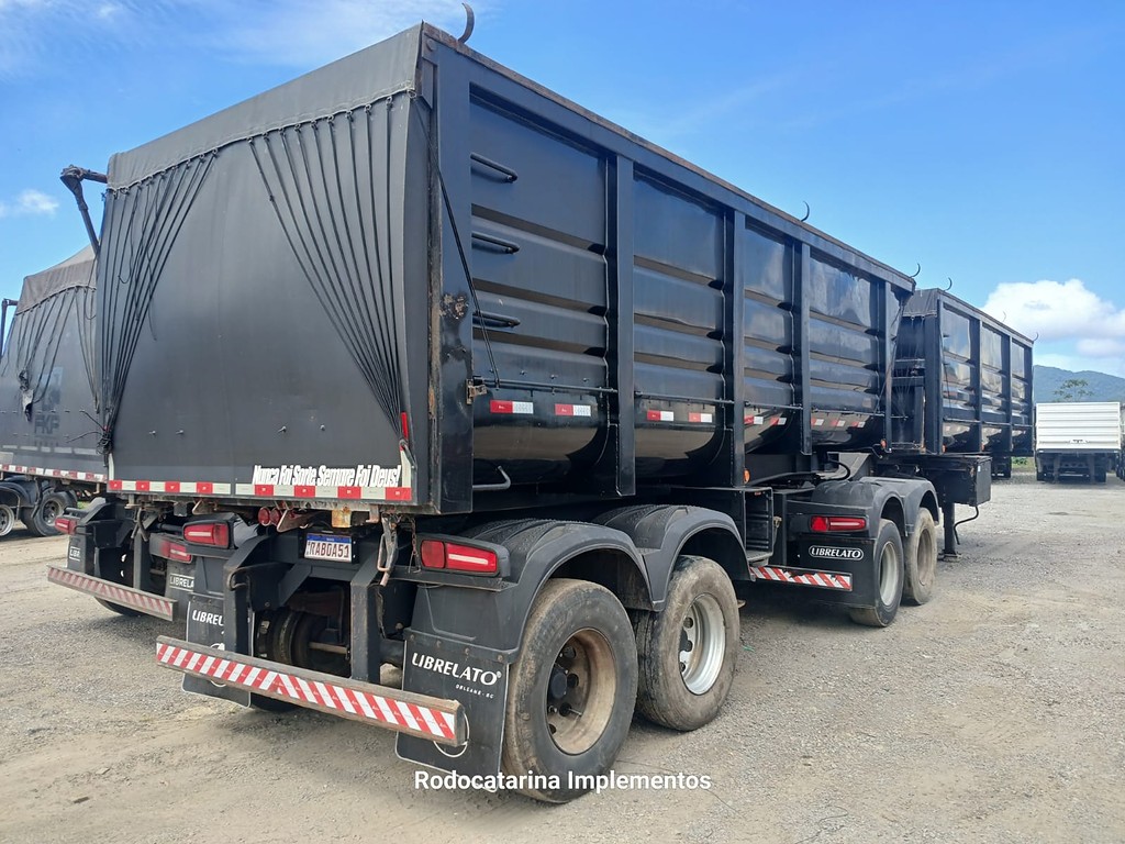 Carreta BITREM BASCULANTE Librelato ANO 2021 4 Eixos de Rodocatarina Implementos LTDA na Santa Catarina