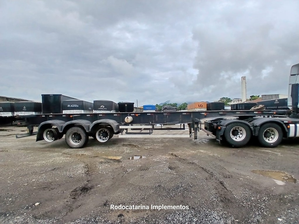 Carreta SEMI-REBOQUE PORTA-CONTAINER Librelato ANO 2020 3 Eixos de Rodocatarina Implementos LTDA na Santa Catarina