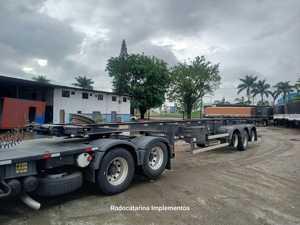 Carreta SEMI-REBOQUE PORTA-CONTAINER Librelato ANO 2020 3 Eixos de Rodocatarina Implementos LTDA na Santa Catarina