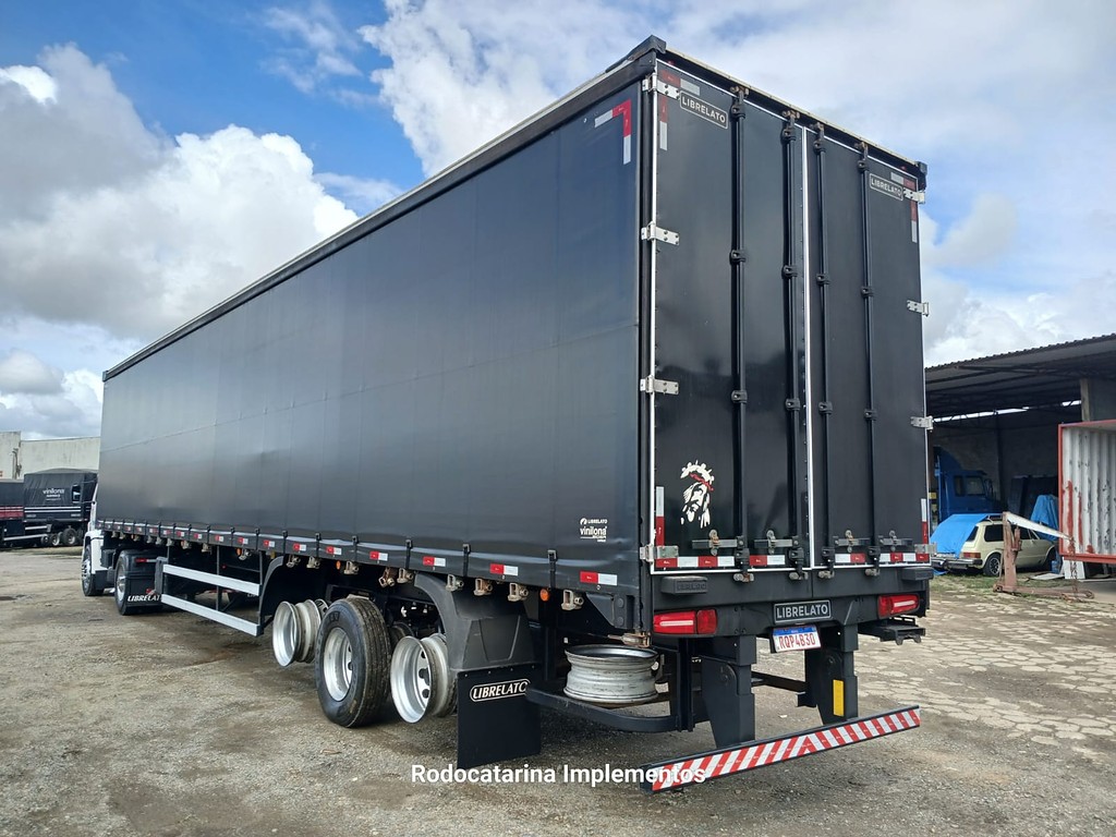 Carreta SEMI-REBOQUE BAU SIDER Librelato ANO 2021 3 Eixos de Rodocatarina Implementos LTDA na Santa Catarina