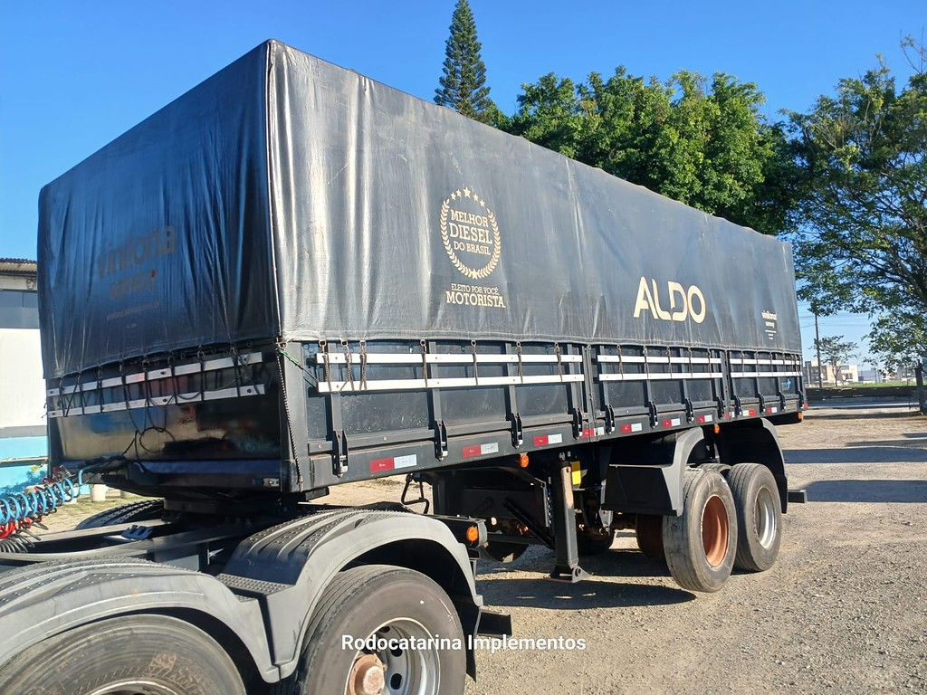 Carreta BITREM GRANELEIRO Librelato ANO 2021 1 Eixo de Rodocatarina Implementos LTDA na Santa Catarina