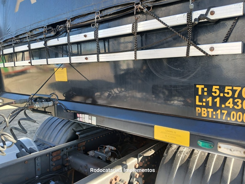 Carreta BITREM GRANELEIRO Librelato ANO 2021 1 Eixo de Rodocatarina Implementos LTDA na Santa Catarina