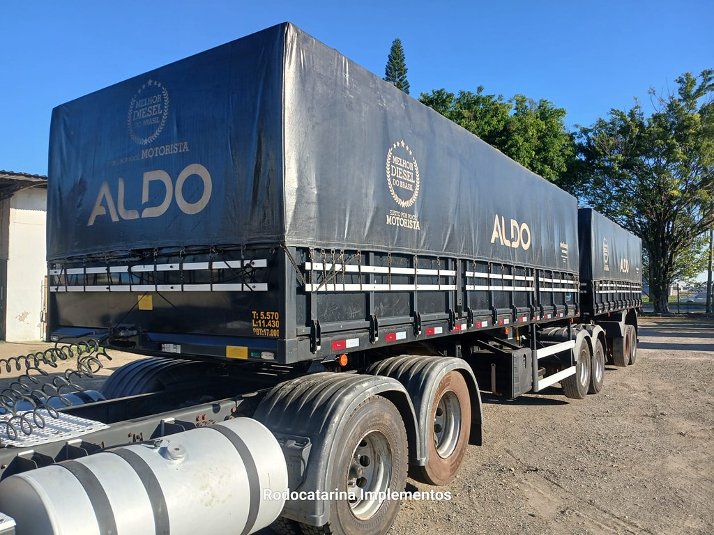 Carreta BITREM GRANELEIRO Librelato ANO 2021 1 Eixo de Rodocatarina Implementos LTDA na Santa Catarina