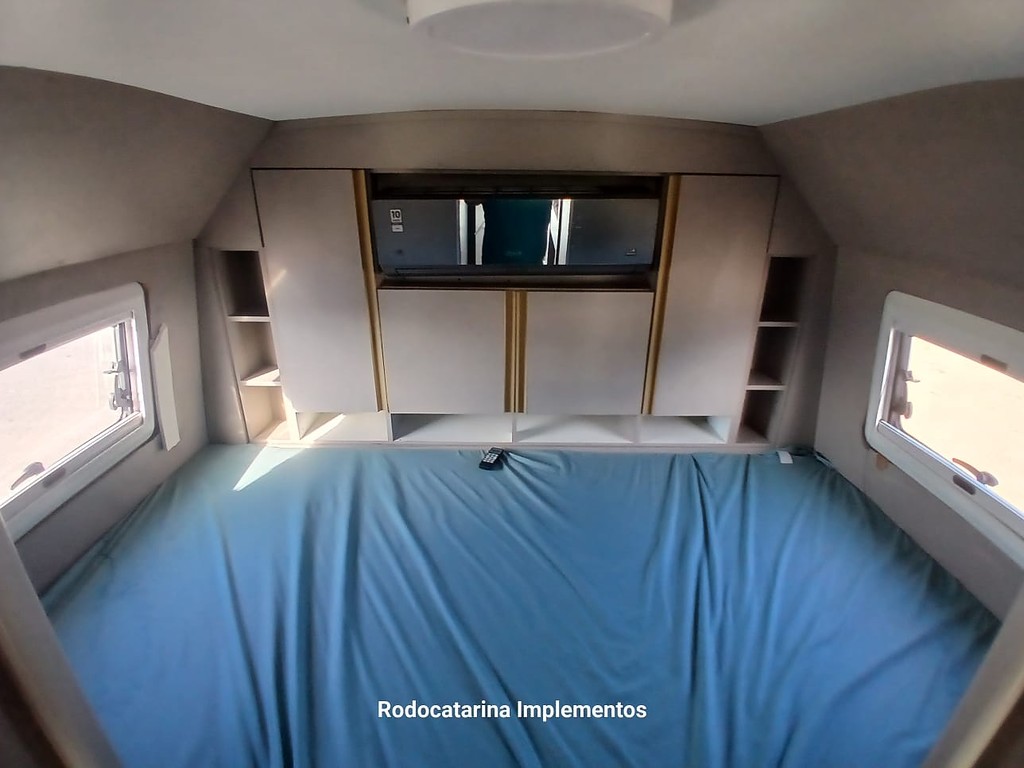 Caminhão AGRALE 8500 CD Motorhome ANO 2006 de Rodocatarina Implementos LTDA na Santa Catarina