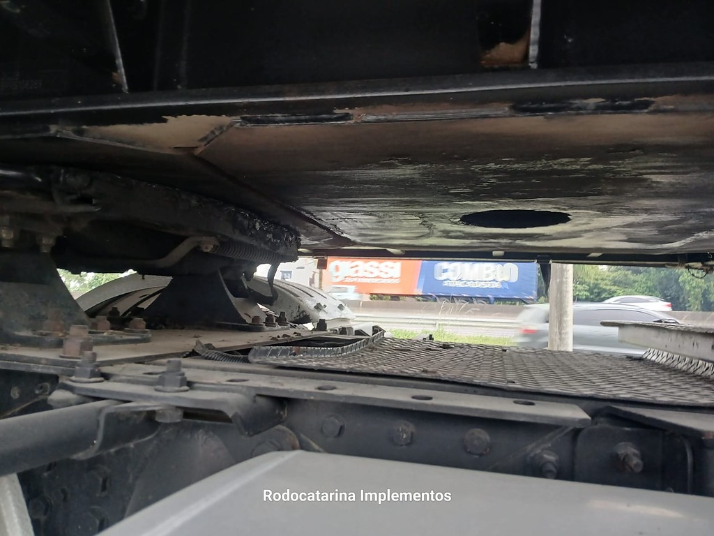Carreta SEMI-REBOQUE BAU SIDER Rodofort ANO 2024 3 Eixos de Rodocatarina Implementos LTDA na Santa Catarina