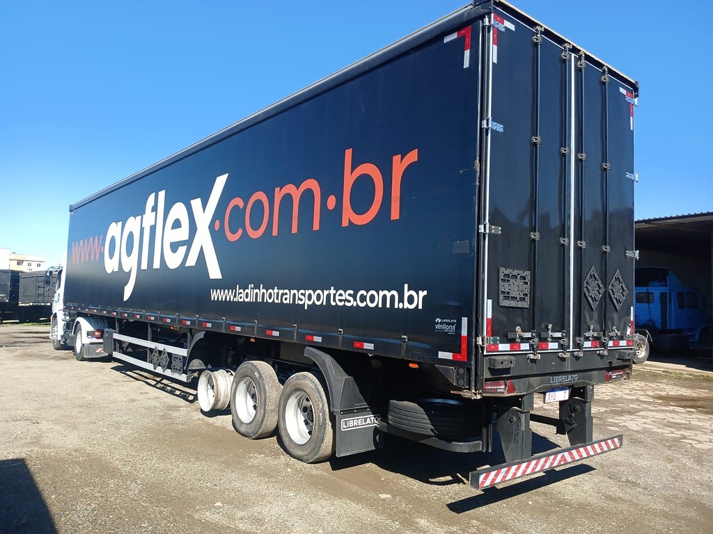 Carreta SEMI-REBOQUE BAU SIDER Librelato ANO 2024 3 Eixos de Rodocatarina Implementos LTDA na Santa Catarina