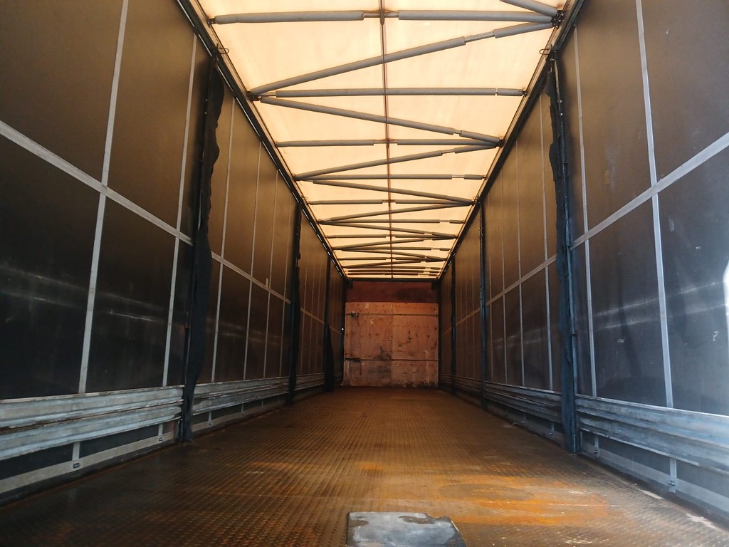Carreta SEMI-REBOQUE BAU SIDER Librelato ANO 2024 3 Eixos de Rodocatarina Implementos LTDA na Santa Catarina