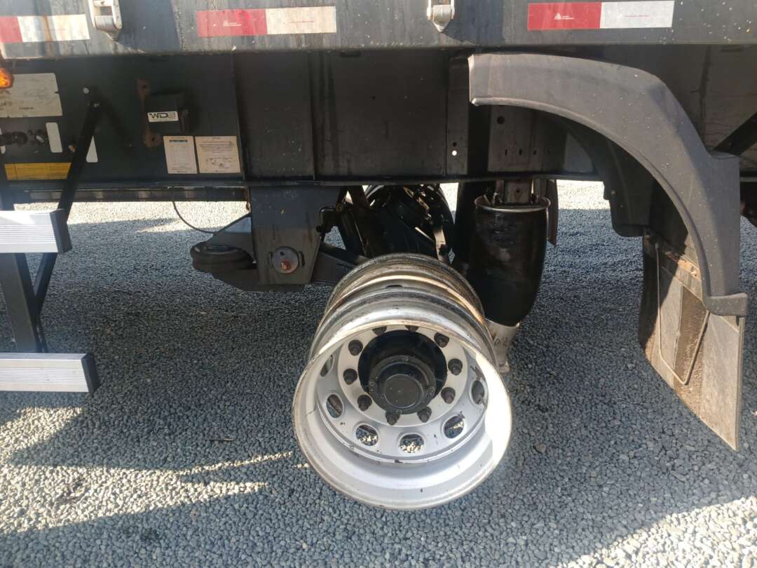 Carreta SEMI-REBOQUE GRANELEIRO Librelato ANO 2023 4 Eixos de Rodocatarina Implementos LTDA na Santa Catarina