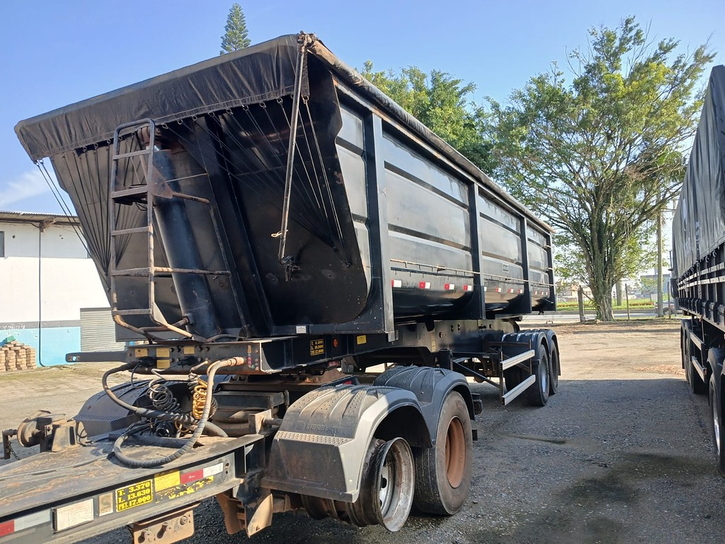 Carreta RODOTREM BASCULANTE Librelato ANO 2020 6 Eixos de Rodocatarina Implementos LTDA na Santa Catarina