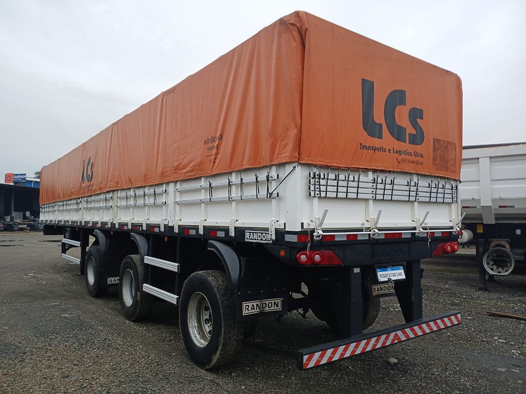 Carreta SEMI-REBOQUE GRANELEIRO Randon ANO 2014 1 Eixo de Rodocatarina Implementos LTDA na Santa Catarina