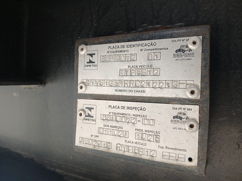 Carreta SEMI-REBOQUE BOIADEIRO Guerra ANO 2024 4 Eixos de Rodocatarina Implementos LTDA na Santa Catarina