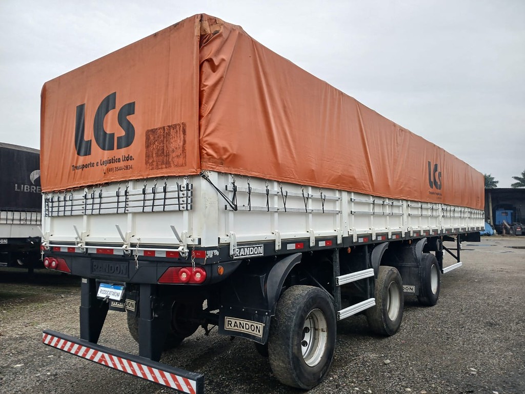 Carreta SEMI-REBOQUE GRANELEIRO Randon ANO 2014 1 Eixo de Rodocatarina Implementos LTDA na Santa Catarina