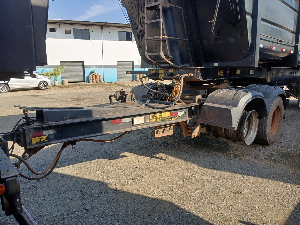 Carreta RODOTREM BASCULANTE Librelato ANO 2020 6 Eixos de Rodocatarina Implementos LTDA na Santa Catarina