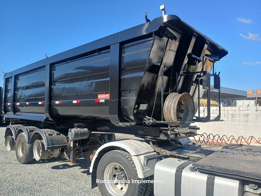 Carreta SEMI-REBOQUE BASCULANTE Rosseti ANO 2023 1 Eixo de Rodocatarina Implementos LTDA na Santa Catarina