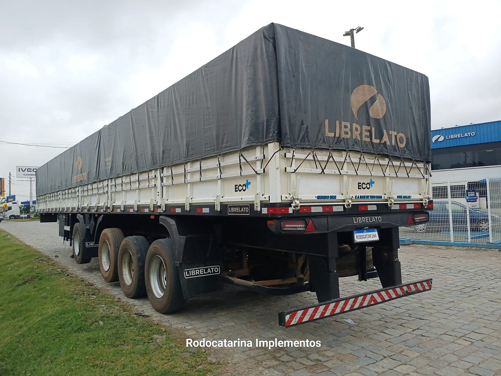 Carreta SEMI-REBOQUE GRANELEIRO Librelato ANO 2022 4 Eixos de Rodocatarina Implementos LTDA na Santa Catarina