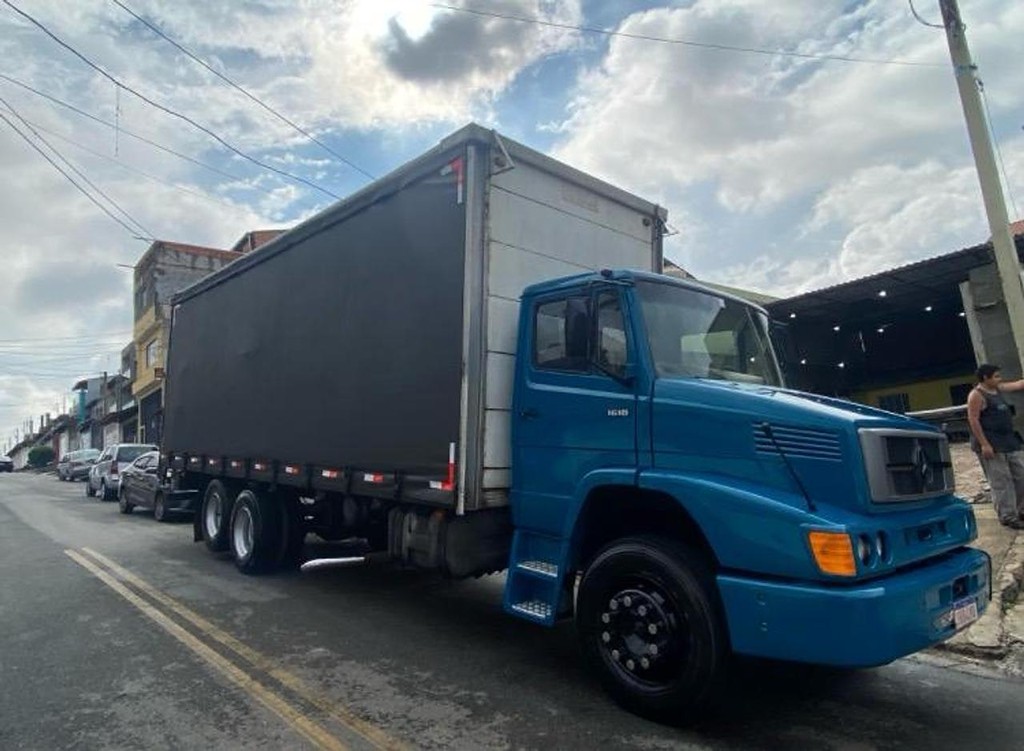 Caminhão MERCEDES BENZ MB 1618 Baú Sider ANO 1989 de Wagner Nascimento Augusto Nascimento Augusto em São Paulo