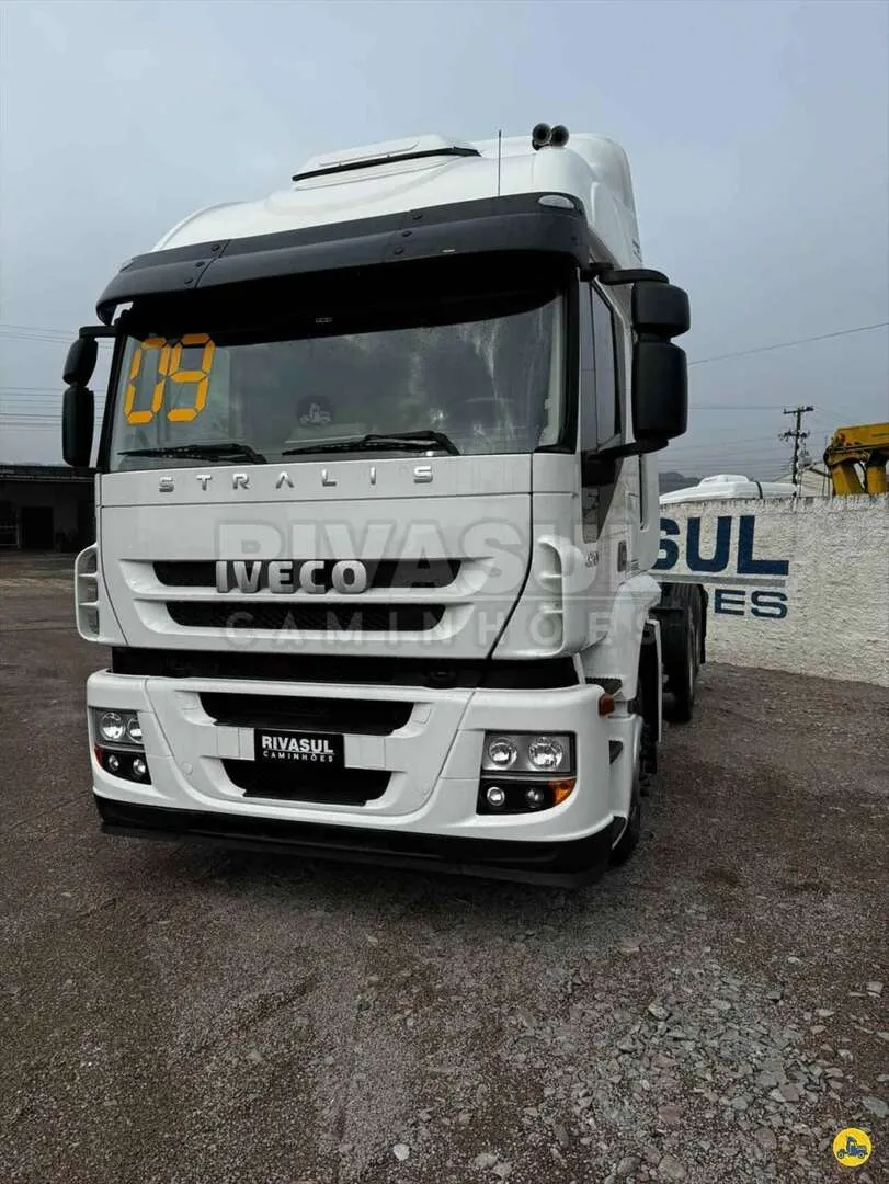 Caminhão IVECO STRALIS 420 Cavalo Mecânico ANO 2009 de Rivasul Caminhões no Paraná