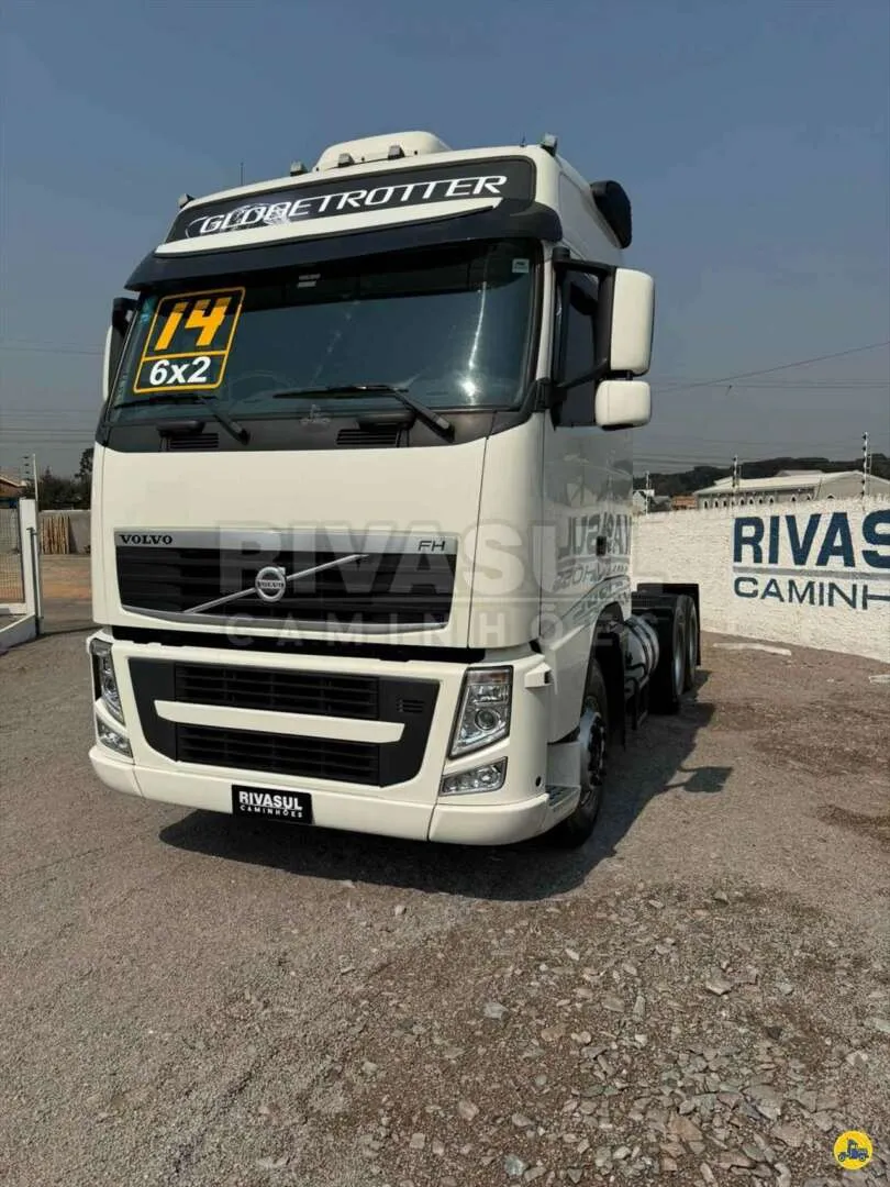 Caminhão VOLVO FH 460 Cavalo Mecânico ANO 2014 de Rivasul Caminhões no Paraná