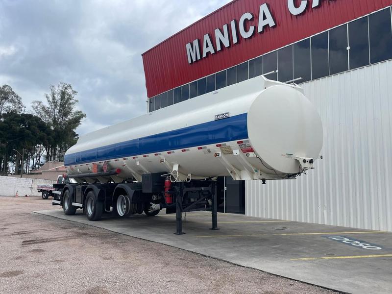 Carreta SEMI-REBOQUE TANQUE ACO Randon ANO 2015 3 Eixos de Manica Caminhões no Paraná