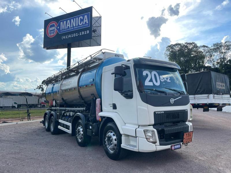 Caminhão VOLVO VM 330 Tanque Inox ANO 2020 de Manica Caminhões no Paraná