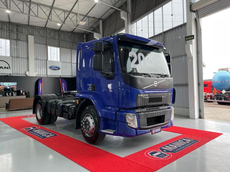 Caminhão VOLVO VM 330 Cavalo Mecânico ANO 2020 de Manica Caminhões no Paraná