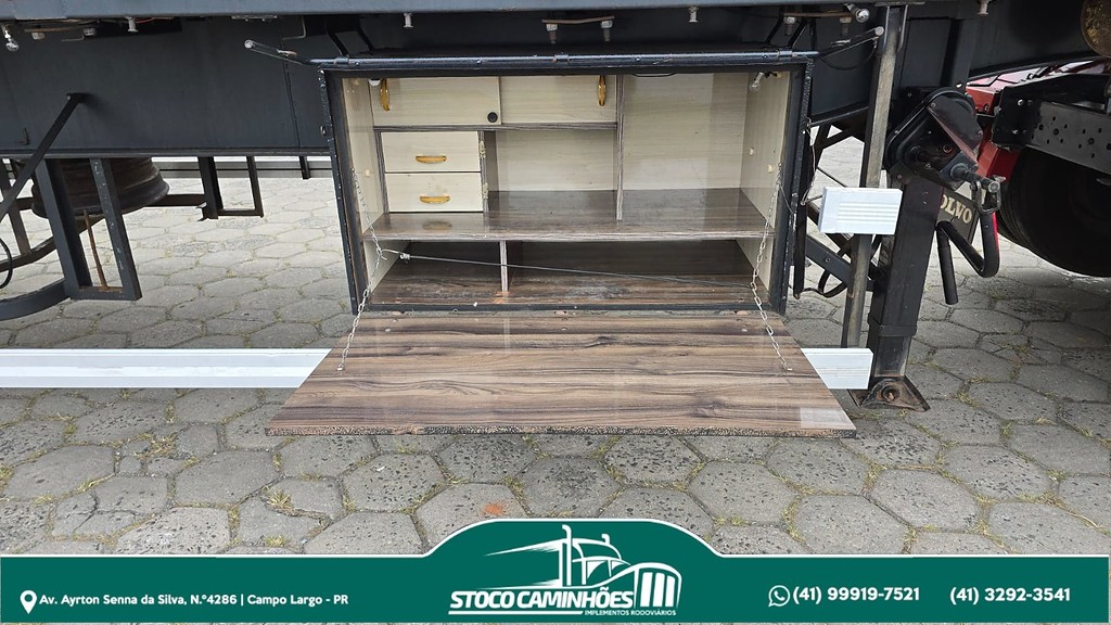 Carreta SEMI-REBOQUE GRANELEIRO Recrusul ANO 2021 3 Eixos de Stoco Caminhões no Paraná