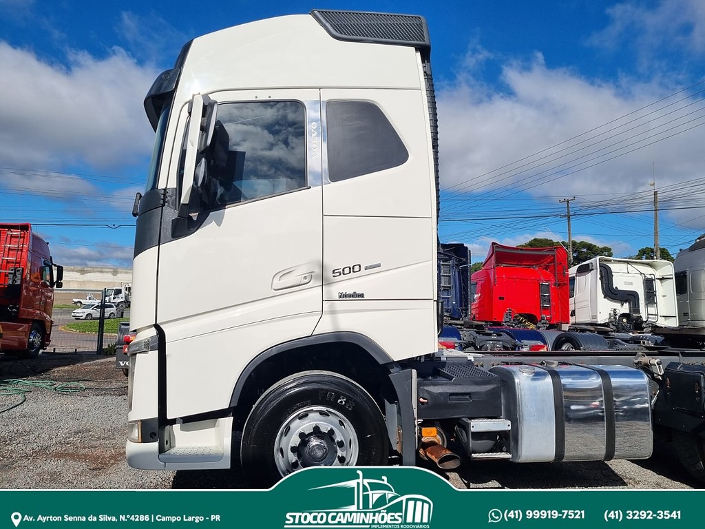 Caminhão VOLVO FH 500 Cavalo Mecânico ANO 2018 de Stoco Caminhões no Paraná